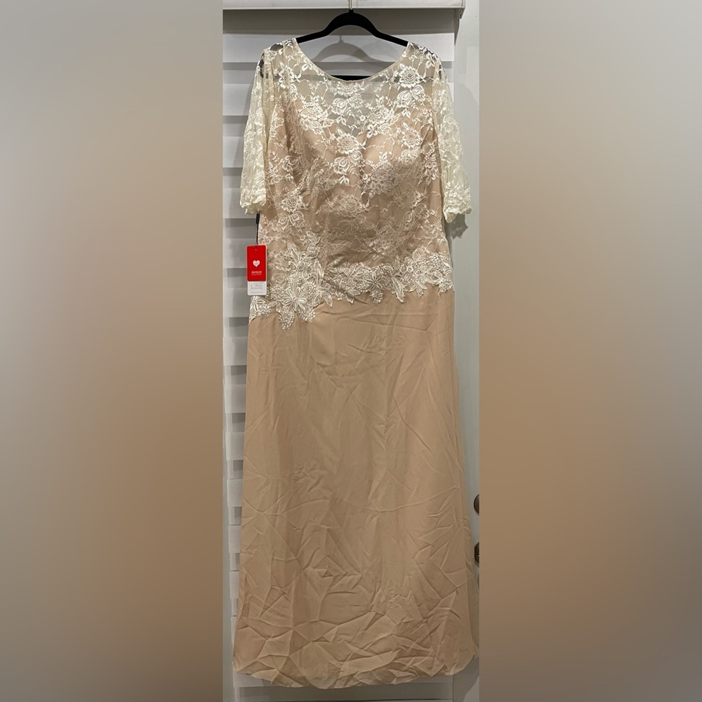 JJ’s House Floor-Length Chiffon Lace Mother of the Bride Dress